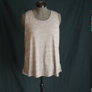 gray workout tank top